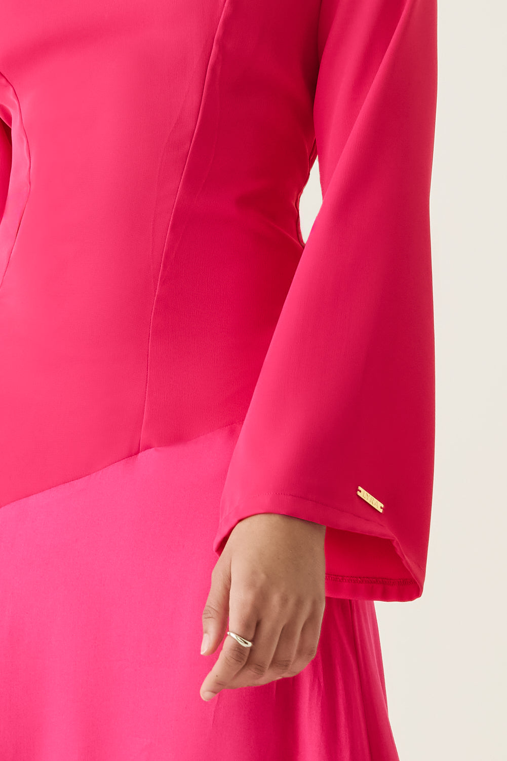 #color_hot pink